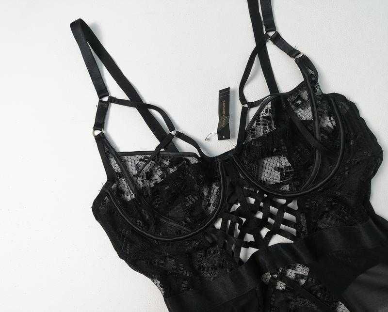сексуальное боди Ann Summers