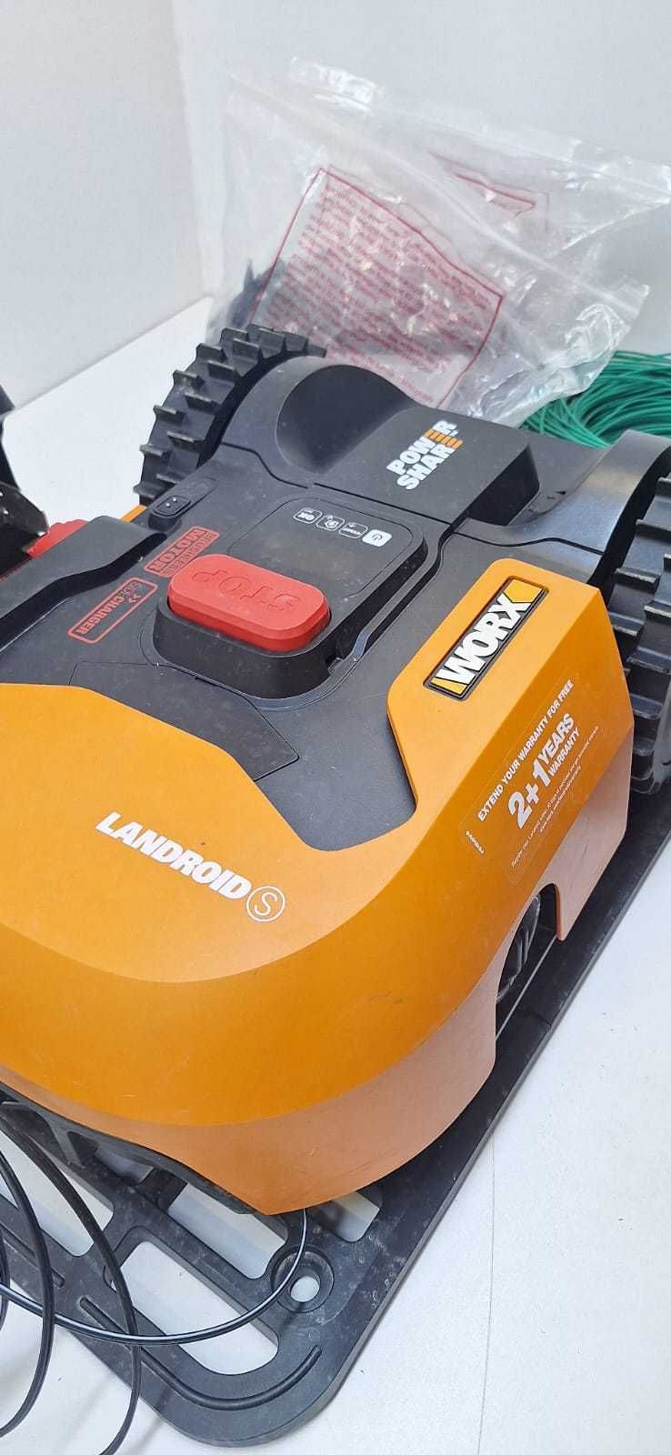 Robot koszący Worx Landroid WR130E, 300 m2, 80 minut