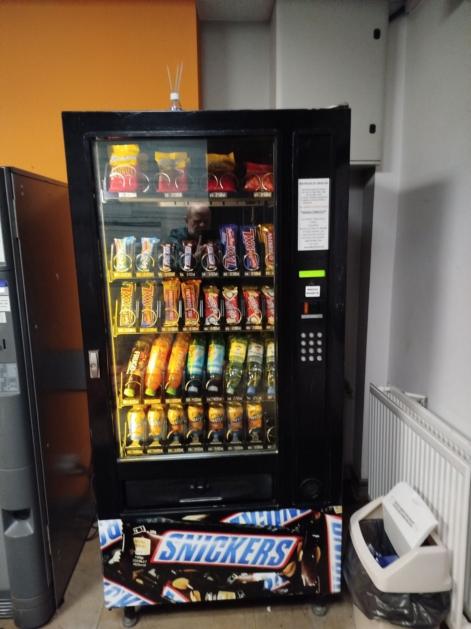 Automat Necta Spring 850, vending