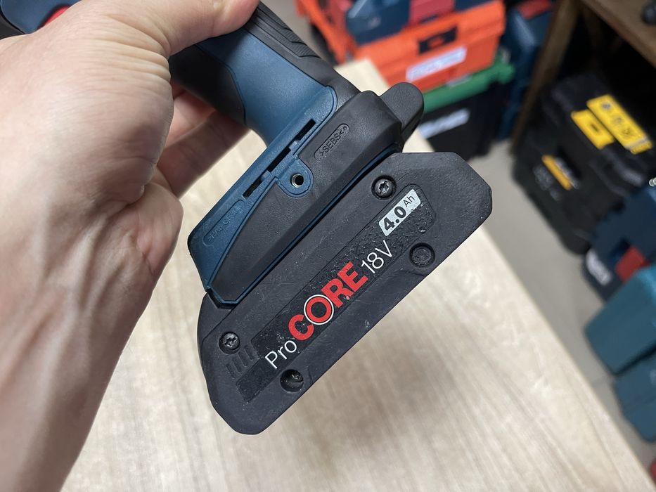 Bosch GDS 18V-330 HC + Core 4.0 Ah /