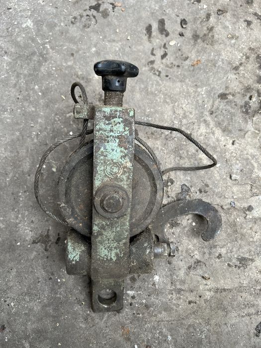 лебедка для автосервіса