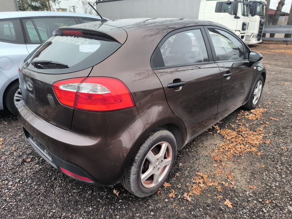 Kia Rio 1,2 benzyna mały przebieg