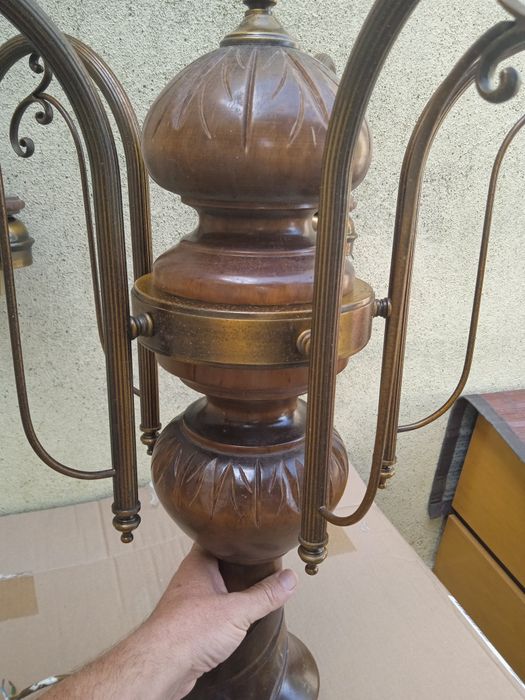 Candeeiro lustre em latão e madeira vintage