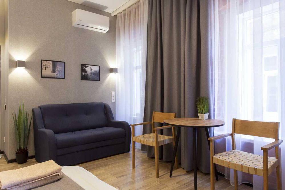 Нова квартира в Центрі в стилі лофт (2 хв до метро)