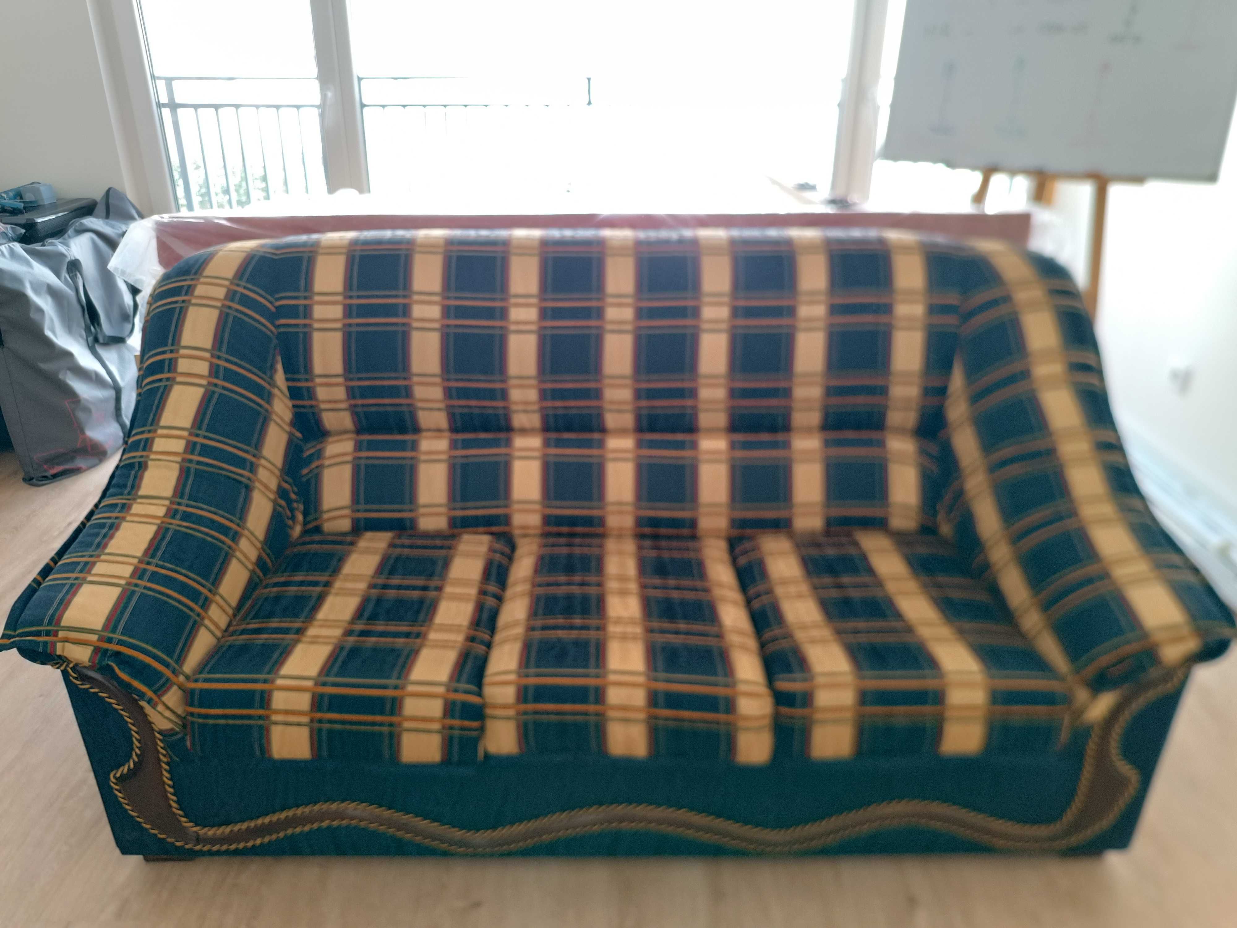 Sofá cama (3 lugares) + 2 sofás individuais