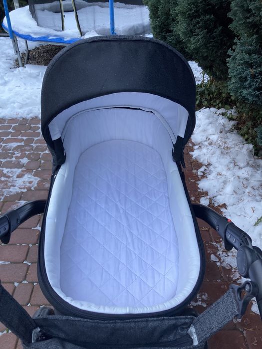 Wózek MILU KIDS MODERN 2w1 / 3w1 / 4w1 z Bazą Czarno Szary