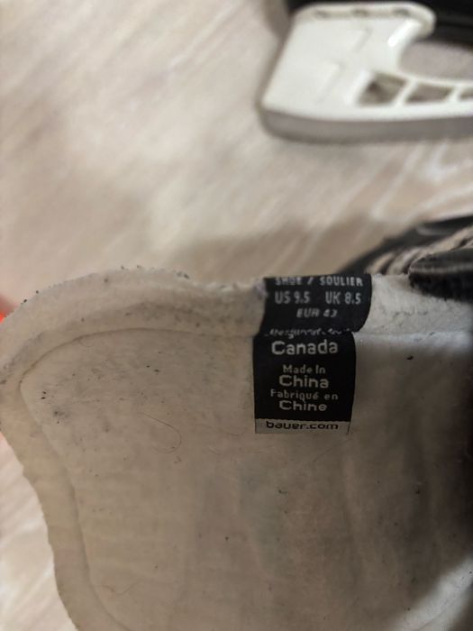 Ковзани фірмові Bauer ,43 розмір ,устілка 27