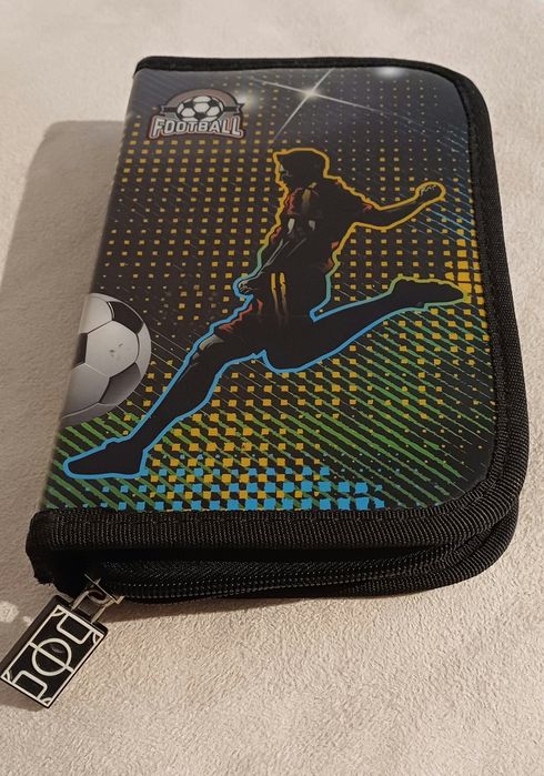Duży składany Piórnik  "FOOTBALL"