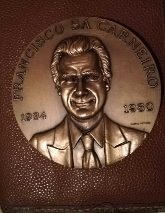 Medalha Francisco Sá Carneiro