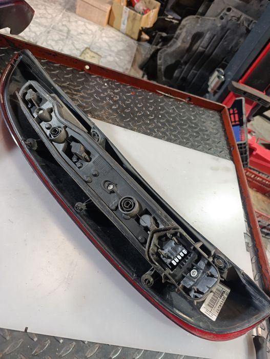 Farolim traseiro direito Opel Corsa C 09114337