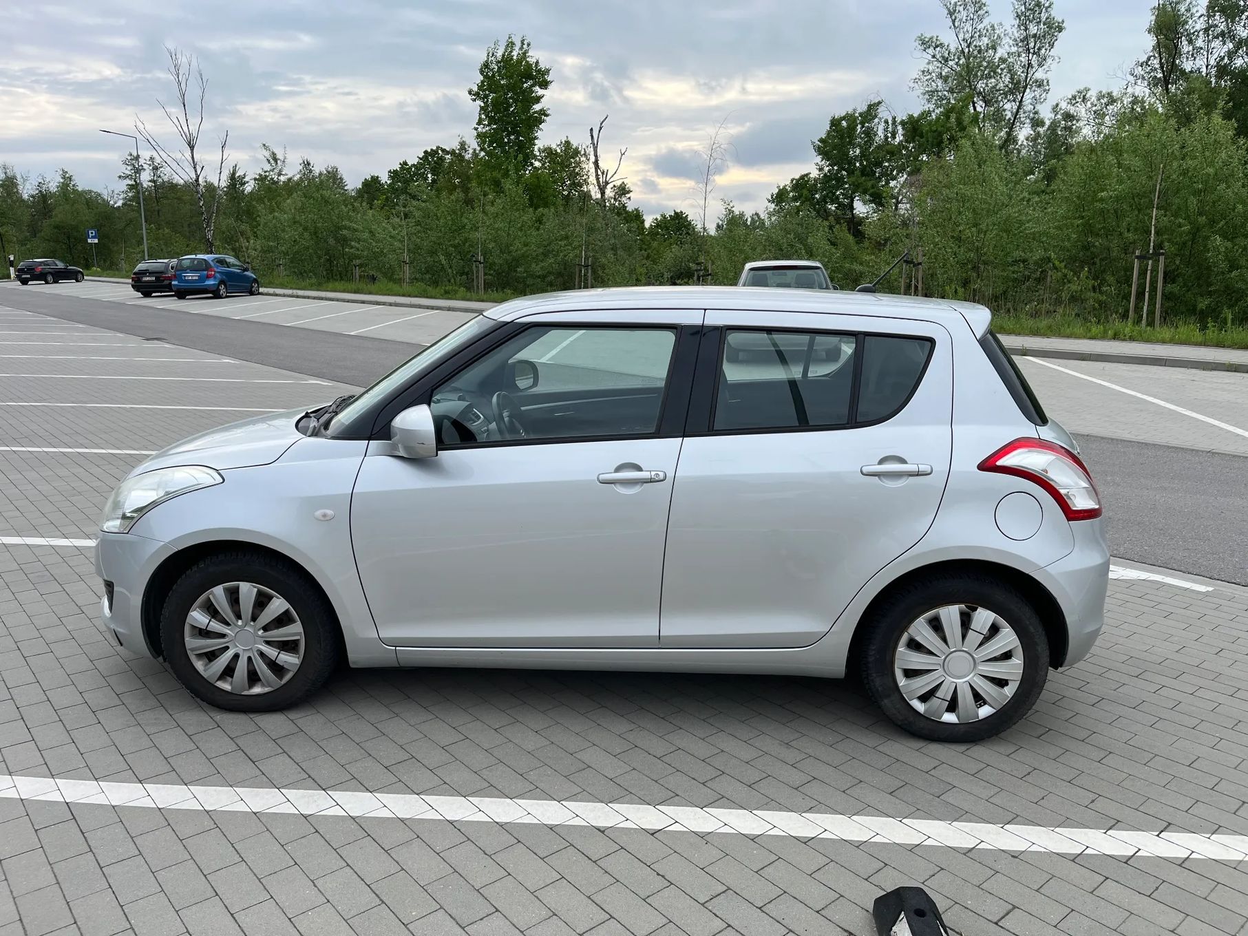 Suzuki Swift Suzuki Swift 1,2 serwisowany w ASO