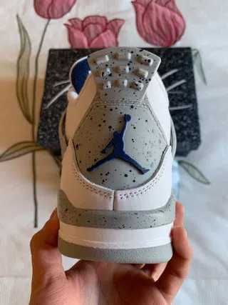 Jordan 4 RetroMidnight Navy EU.43