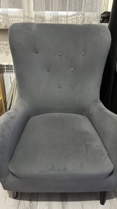 Fotel zamszowy uszak IKEA