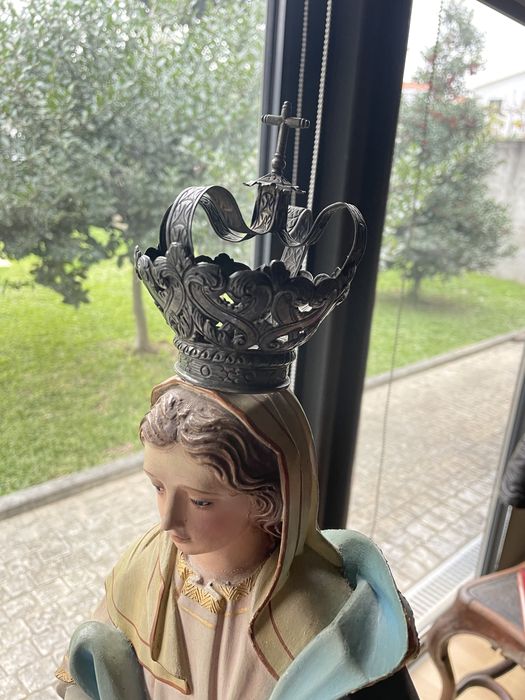 Nossa senhora das graças em madeira com menino Jesus