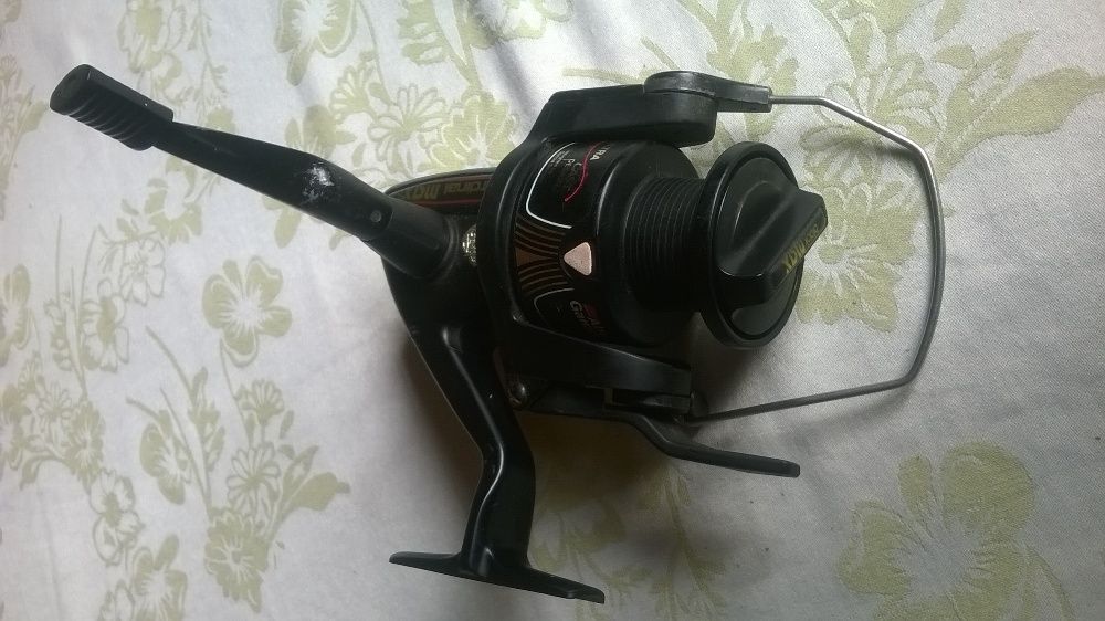 kołowrotek Abu Garcia Cardinal black max 64