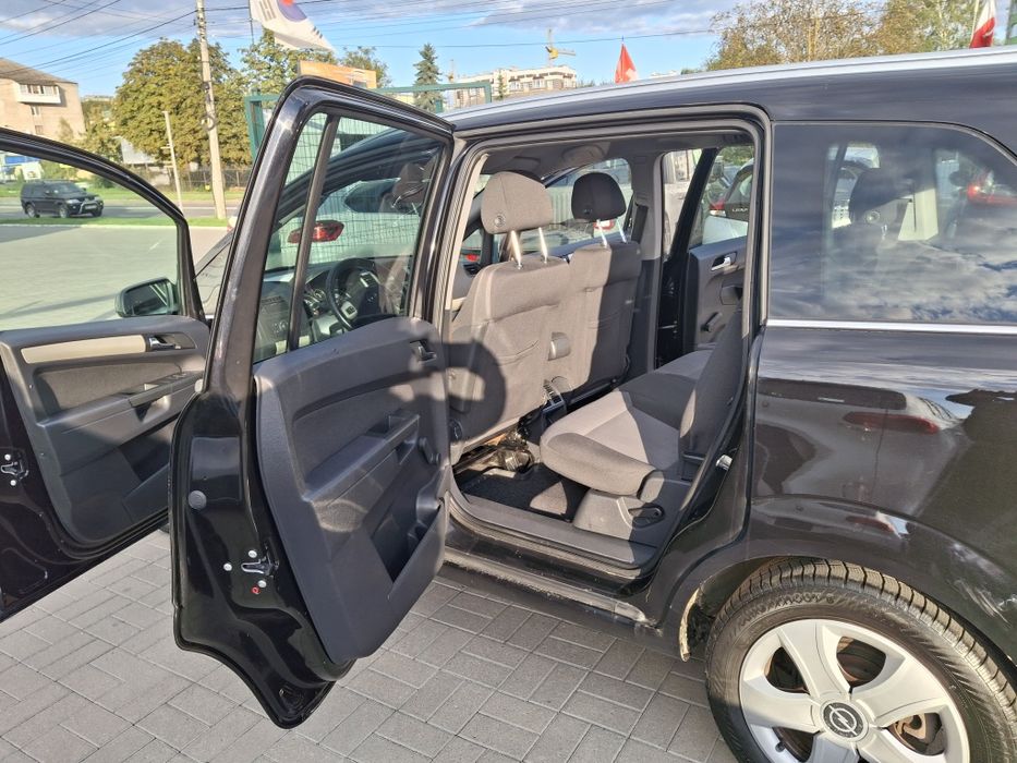 Opel zafira 1.8. 7місць