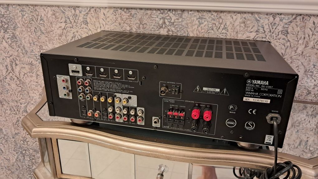 Amplituner Yamaha RX-V367 uszkodzony