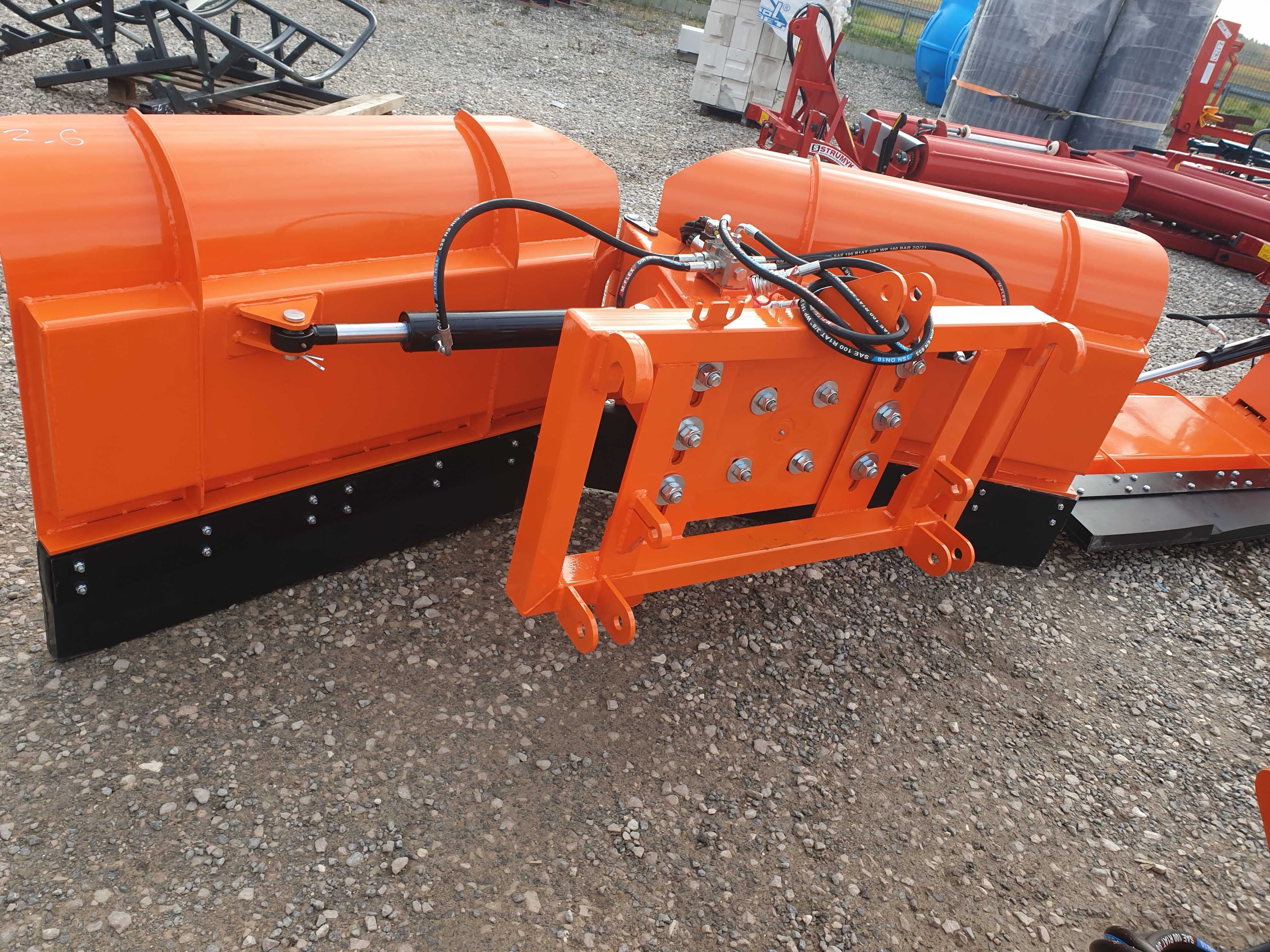 Duży solidny pług do śniegu METAL TECHNIK euro/TUZ strzałkowy NOWY