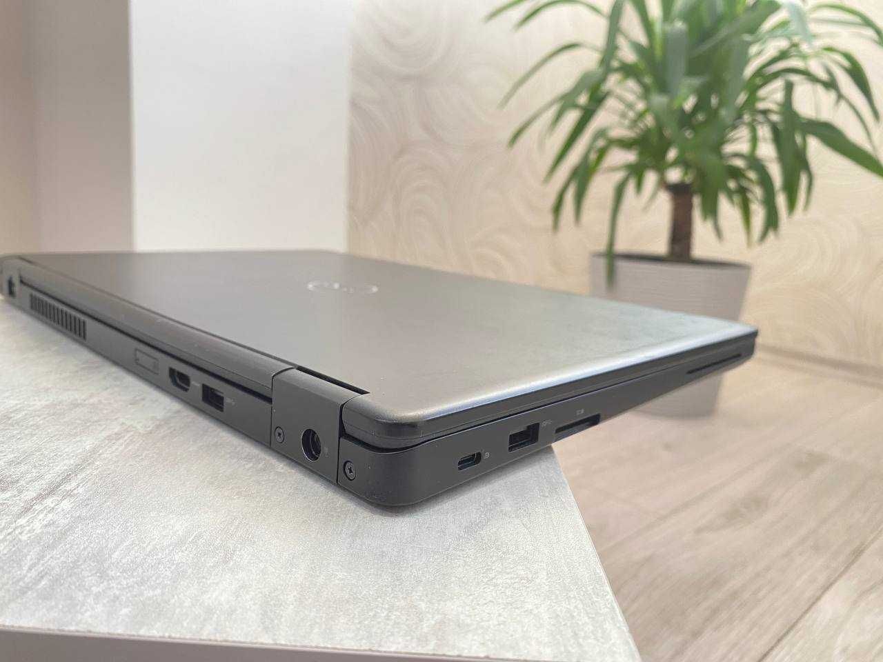 ноутбук DELL Latitude 5490