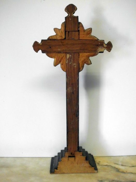 antigo crucifixo em madeira ca. 1900