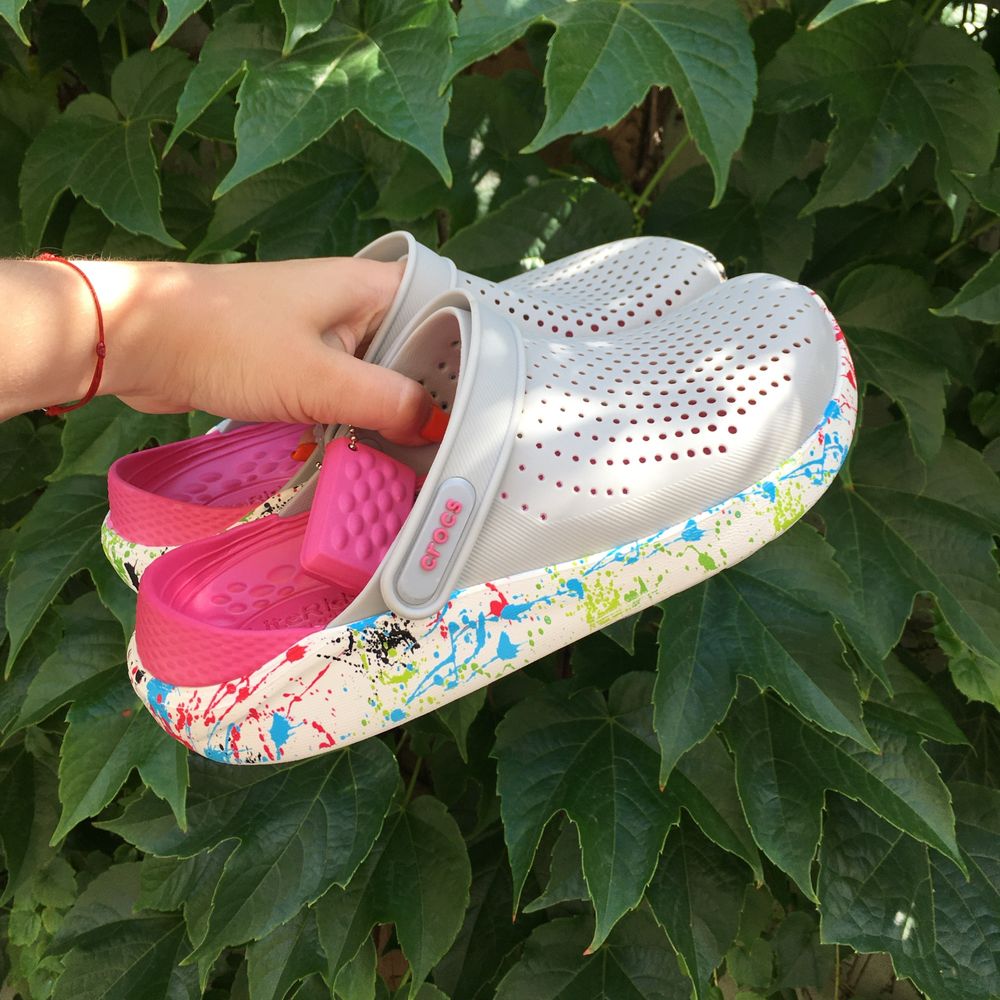 Крокси Жіночі Клякси Crocs LiteRide Яскрава модель