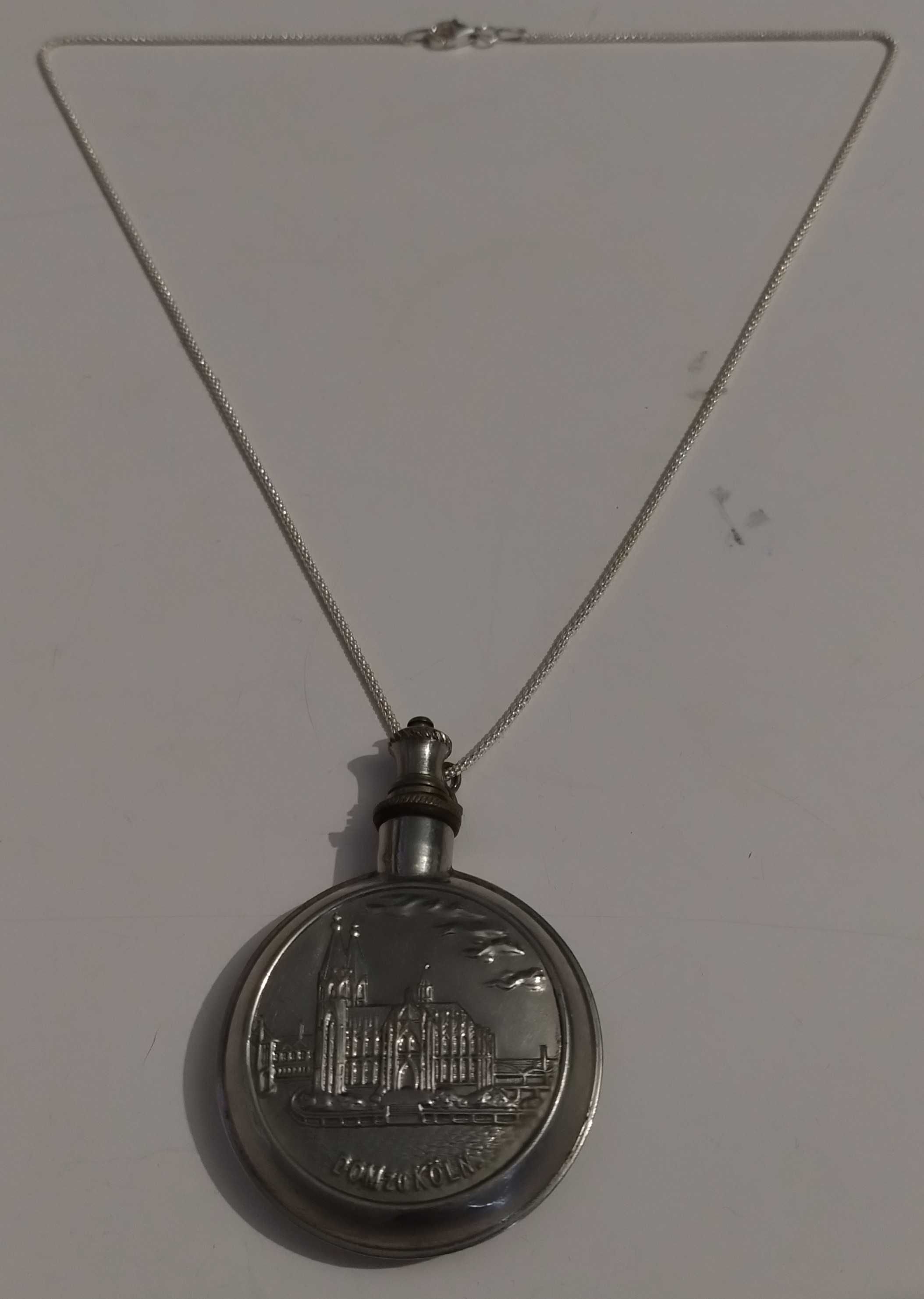 Piękna stara perfumetka buteleczka flakonik srebrny łańcuszek