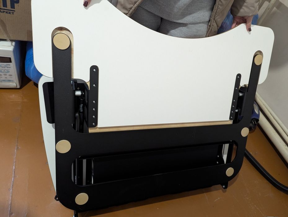 Підставка на стіл Stiy Stil. В дуже хорошому стані