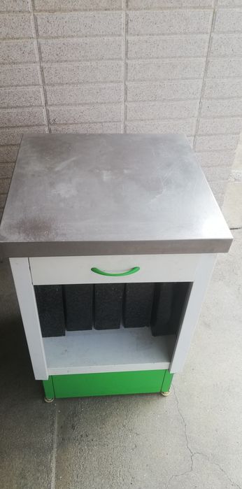 Bancada de apoio metálica