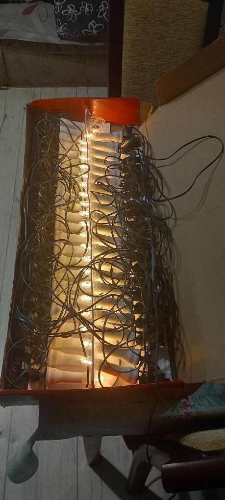 Zewnętrzny łańcuch świetlny LED z lampkami 45-pkt