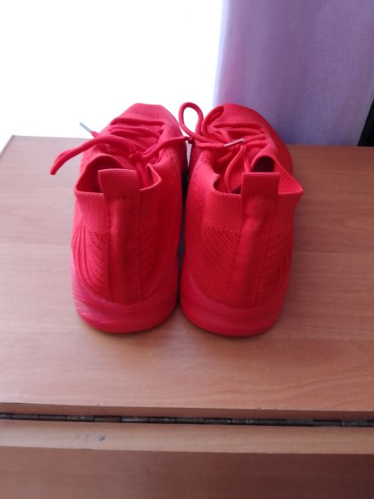 Кросівки 39 розмір