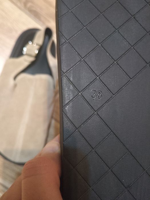 Клогі замшеві 38 р