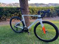 Bicicleta de estrada Cannondale SuperSix EVO 3 2024