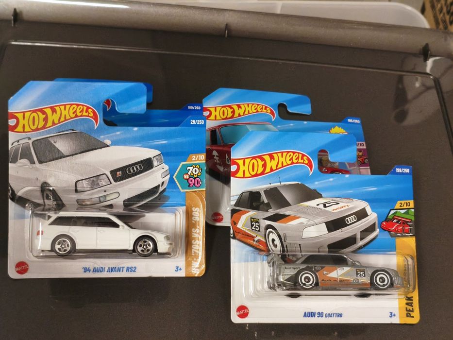 Hot wheels Audi Avant RS2 Audi 90 quattro