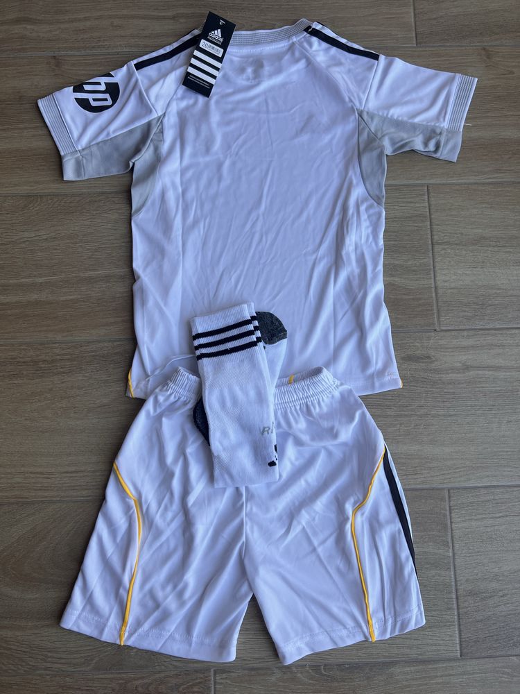 Conjunto criança Real Madrid PRINCIPAL 25/26