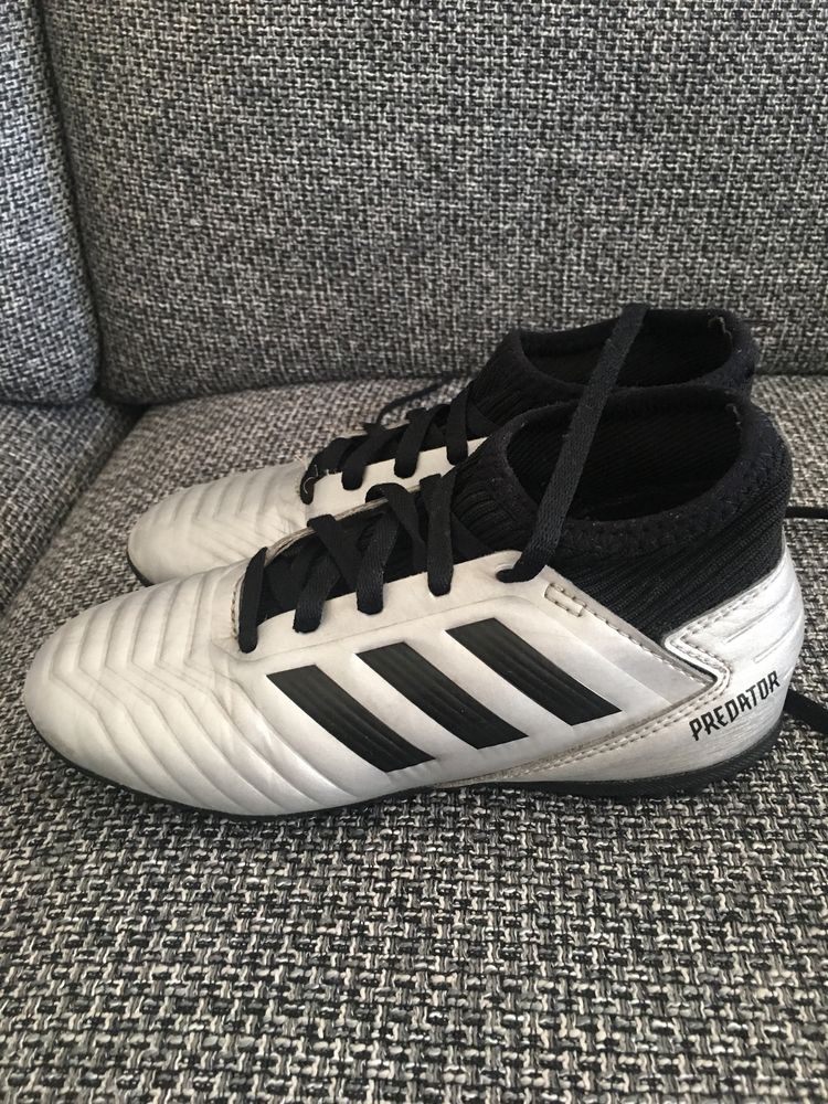 Buty korki halowe Adidas Predator rozm 31.5