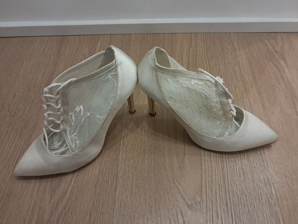 Sapatos Noiva bege