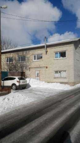 Здание 2-х этажное с участком