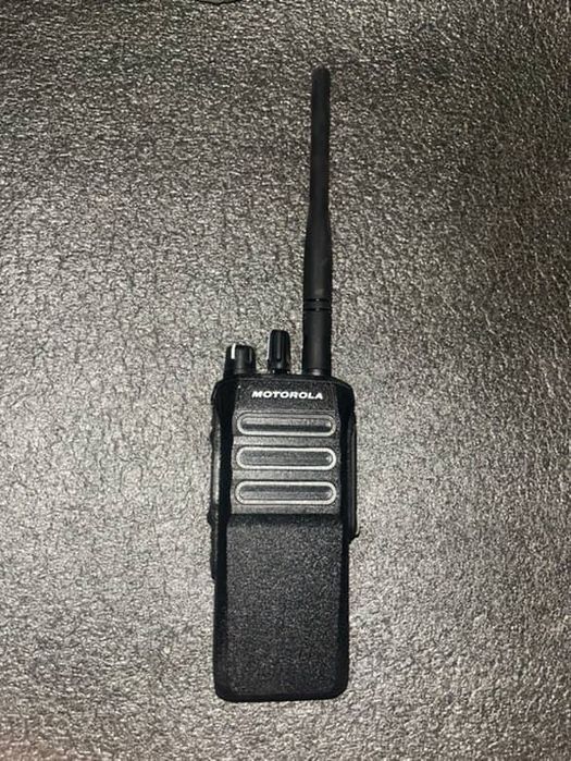 Професійна портативна рація Motorola DP 4400E VHF (з AES 256)