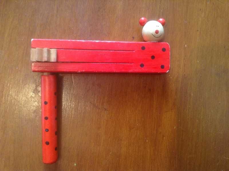 Brinquedo vintage (reco-reco)