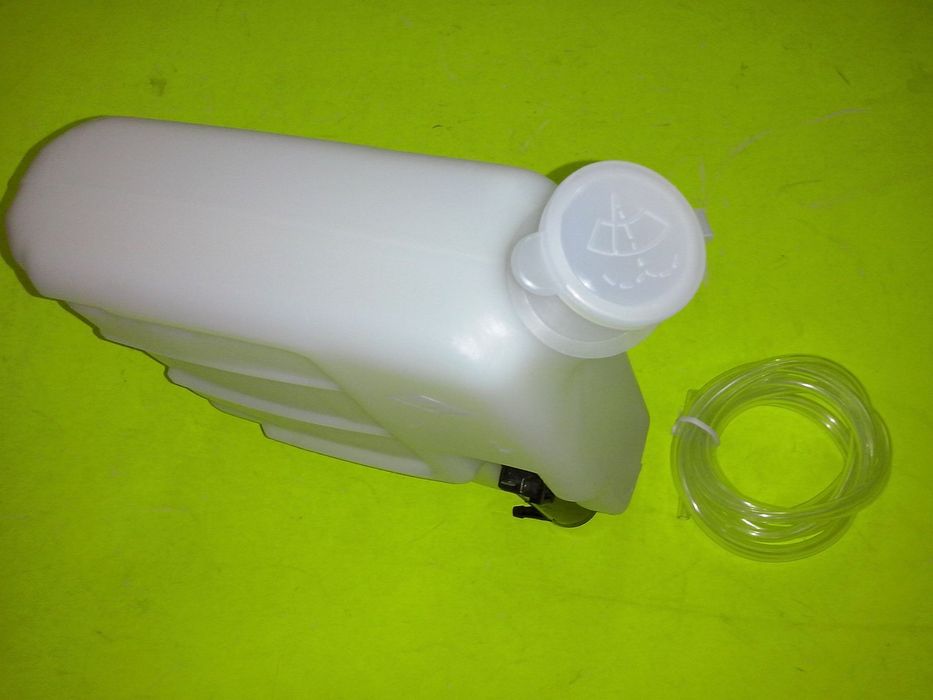 Depósito / Vaso da água do mija mija limpa vidros Canter Fe331 Fe444 NOVO