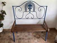 Banco de jardim rustico em ferro e madeira