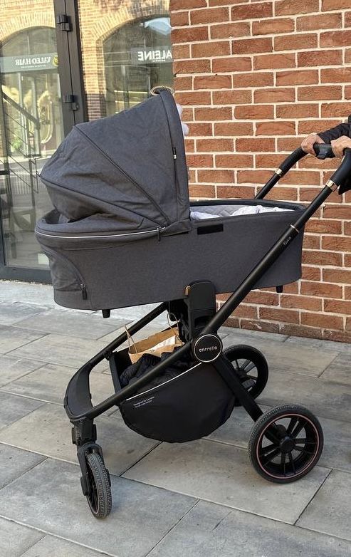 Продам коляску Carello Epica 2 в 1