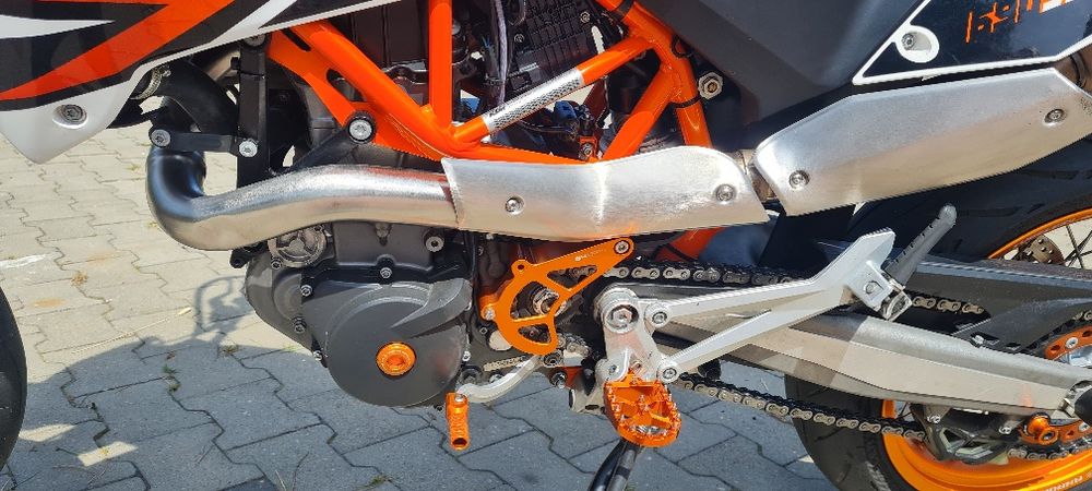 KTM 690 smc-r 2017r  13Kkm dużo dodatków supermoto 701 sm 700
