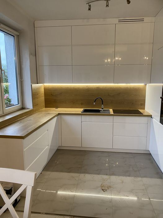 Meble na wymiar - kuchnie, łazienki,szafy i więcej !