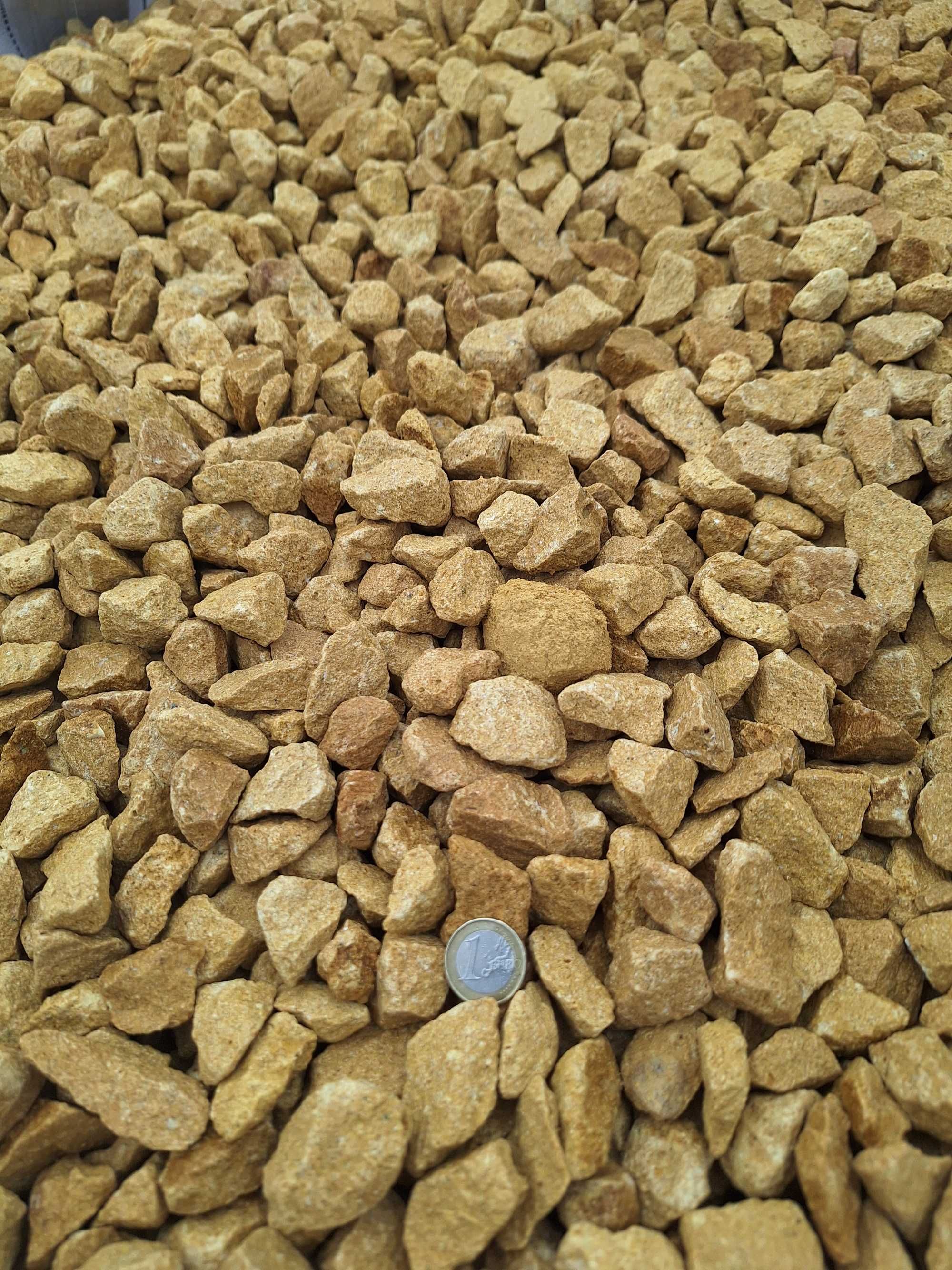 Pedra Decorativa para Jardins Gravilha Amarela