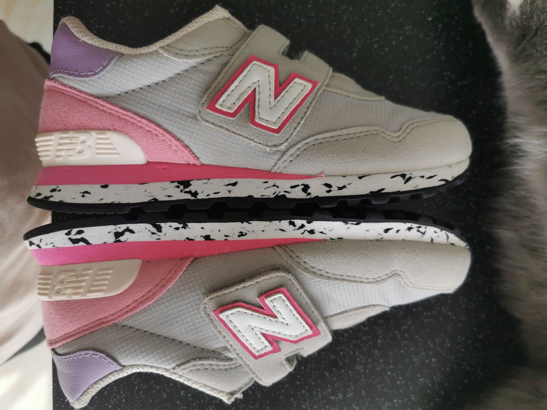 Buty new balance roz. 30 dla dziewczynki