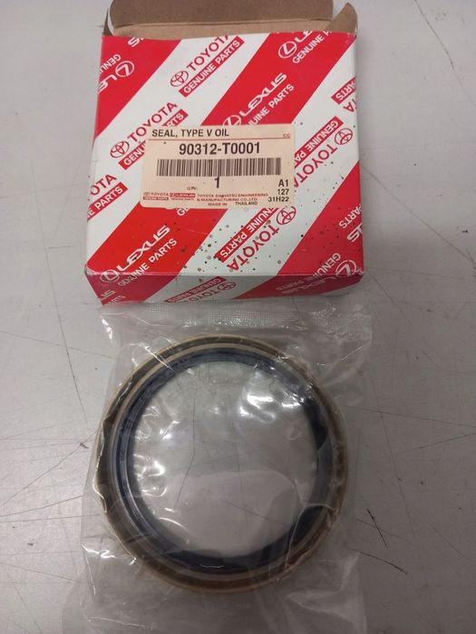 SIMERING USZCZELNIACZ PÓŁOSI TOYOTA HILUX 15-20 90312-T0001