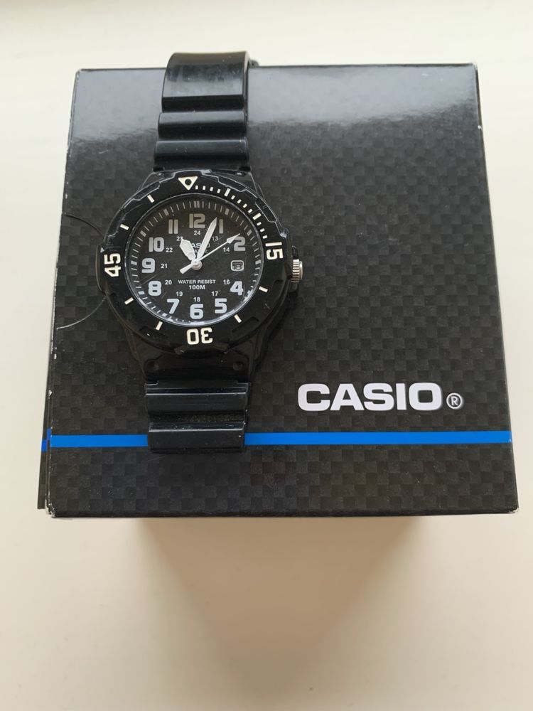 Годинник Casio