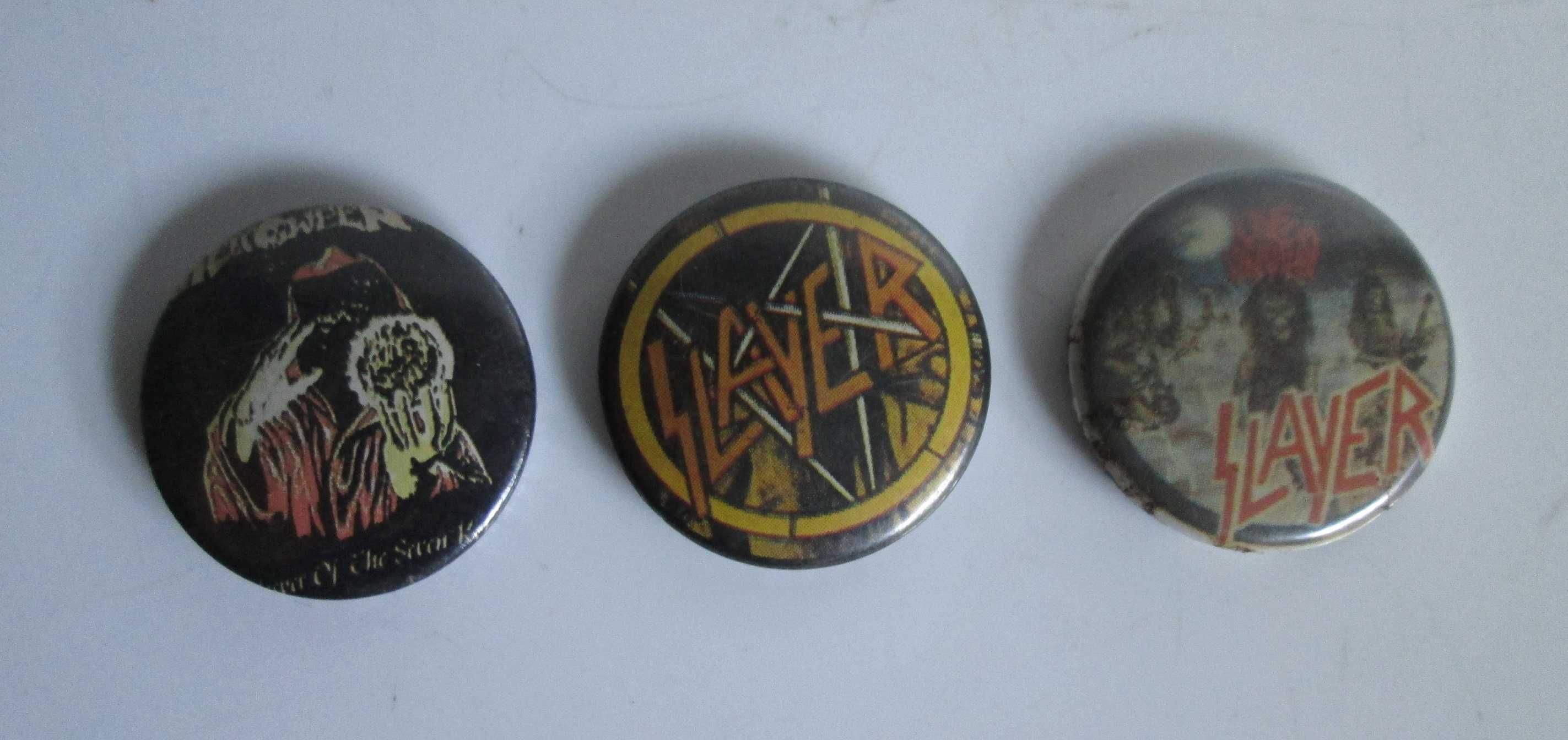 Pin badge heavy et trash metal