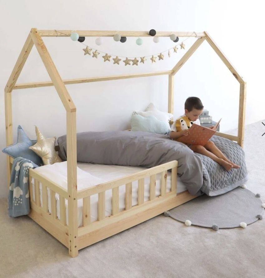 Cama Montessori com colchão como nova
